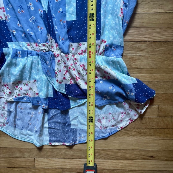 Patchwork Pattern Blue Floral Cottage Print Womens Top Size L Cottagecore Boho - Picture 5 of 8